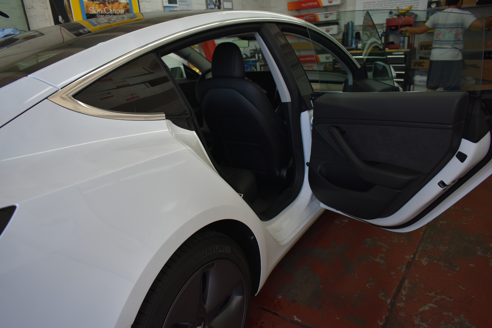 3M window film, 3m crystalline window tint, llumar window tint, car window tint, best window tint, commercial window film, privacy window film, best window tint shop los angeles